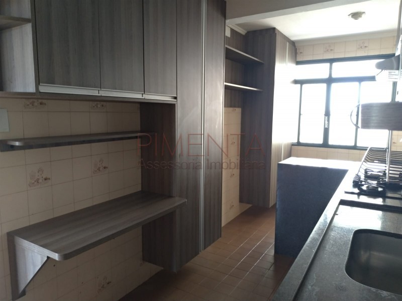 Apartamento à venda com 3 quartos, 76m² - Foto 3